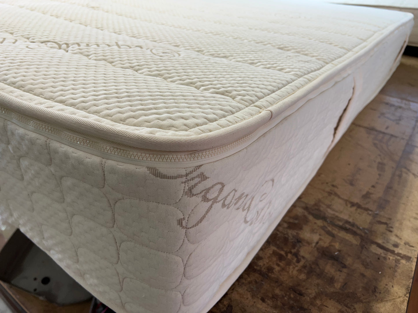 7" Tall Natural Latex Mattress